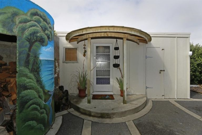 Photo of property in 178 Tasman Street, Opunake, 4616