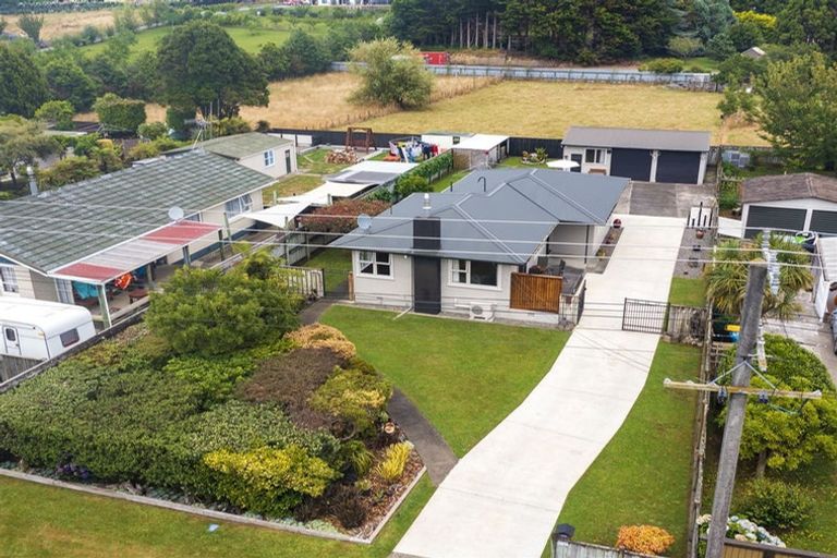 Photo of property in 172 Roslyn Road, Levin, 5510