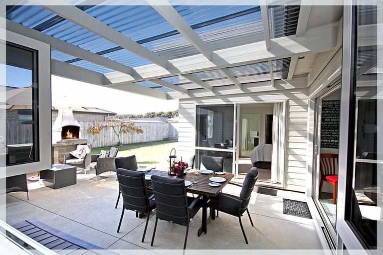 Photo of property in 24 Forbes Road, Foxton Beach, Foxton, 4815