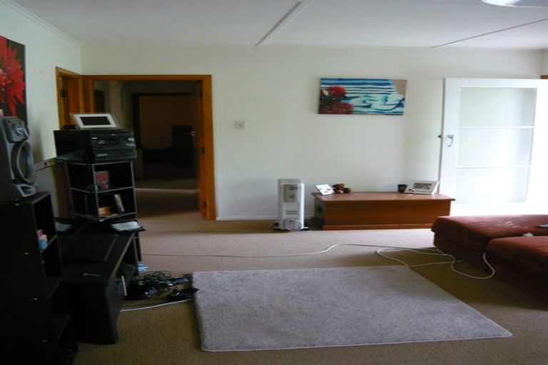 Photo of property in 57 Kohekohe Road, Waikanae, 5036