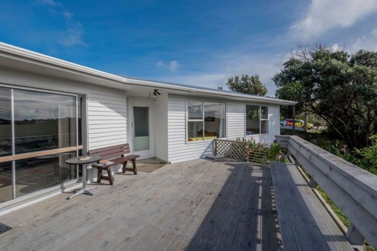 Photo of property in 2b Mahoe Street, Otaki Beach, Otaki, 5512