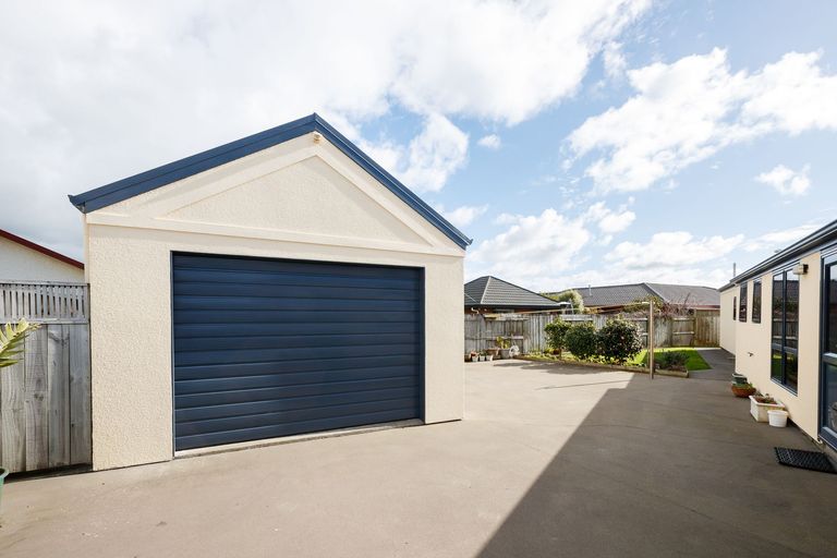 Photo of property in 5 Virginia Grove, Milson, Palmerston North, 4414