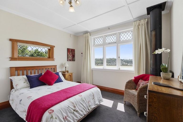 Photo of property in 191 Seatoun Heights Road, Miramar, Wellington, 6022