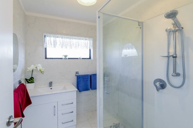 Photo of property in 4 Kirkcaldie Grove, Levin, 5510