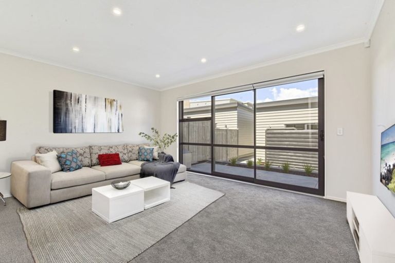 Photo of property in 47 Eugenia Rise, Totara Heights, Auckland, 2105