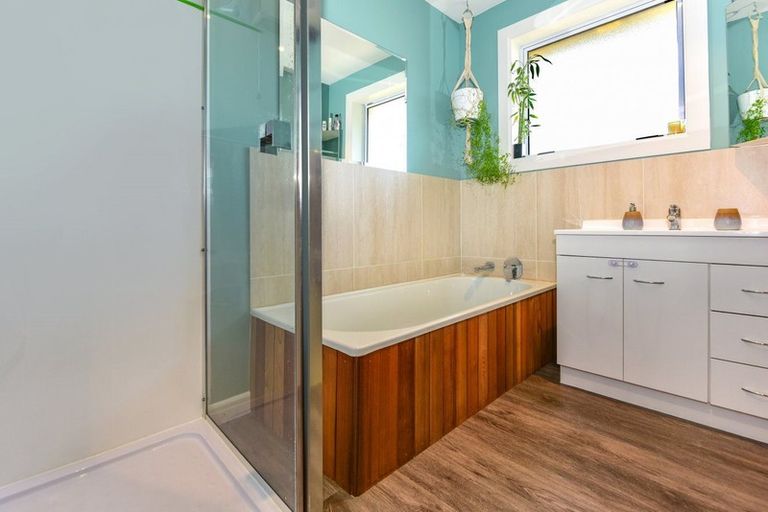 Photo of property in 2/6 Nanette Street, Upper Riccarton, Christchurch, 8041