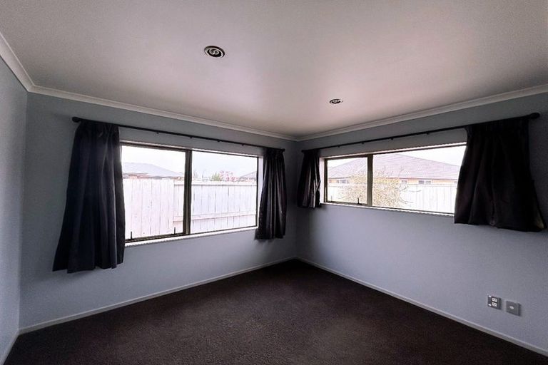 Photo of property in 17 Chesham Street, Rototuna North, Hamilton, 3210