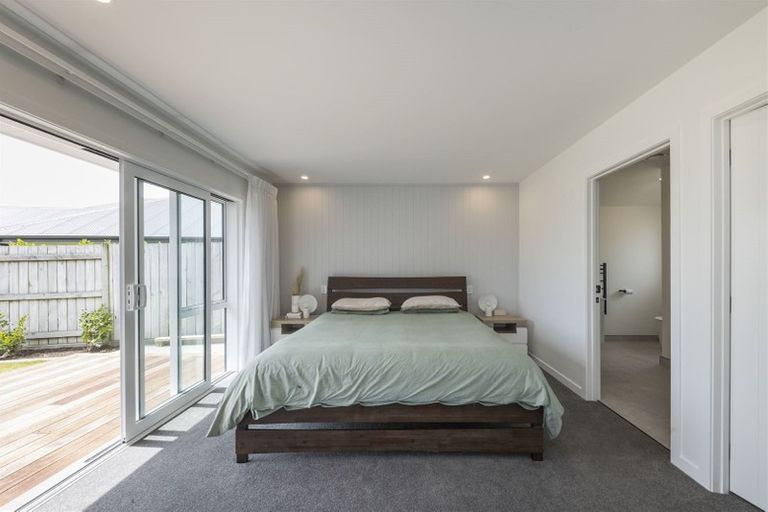 Photo of property in 19 Silicon Way, Fitzherbert, Palmerston North, 4410