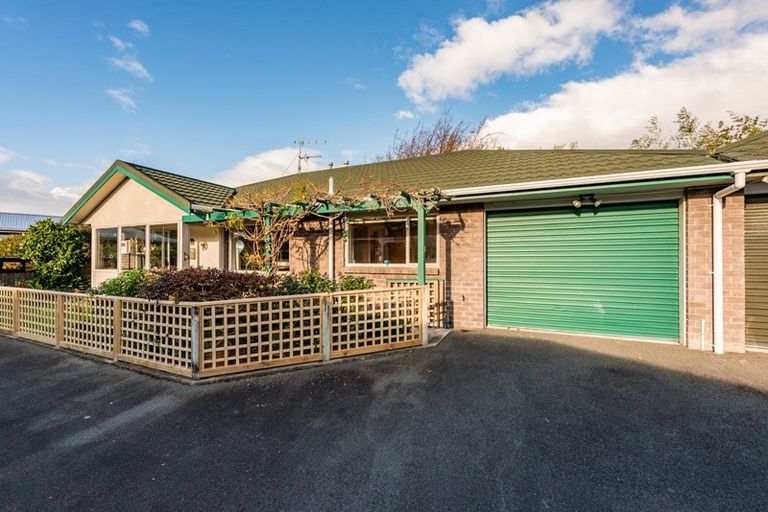 Photo of property in 1/32 Hurley Road, Paraparaumu Beach, Paraparaumu, 5032