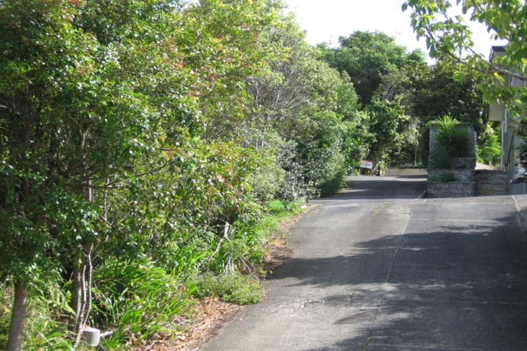 Photo of property in 17 Parr Terrace, Castor Bay, Auckland, 0620