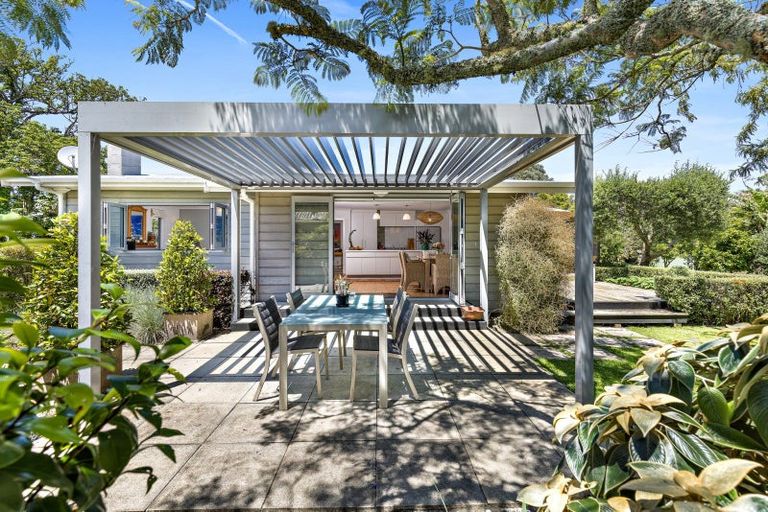 Photo of property in 27 Harbour View Road, Point Wells, Warkworth, 0986