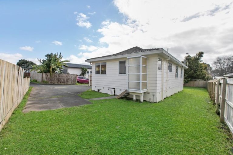 Photo of property in 2/72 Palmers Road, Clendon Park, Auckland, 2103