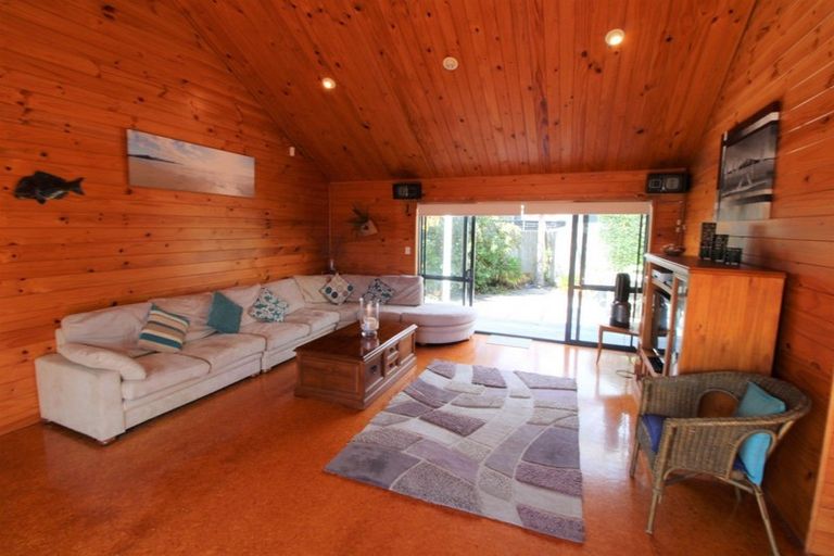 Photo of property in 550 Matarangi Drive, Matarangi, Whitianga, 3592