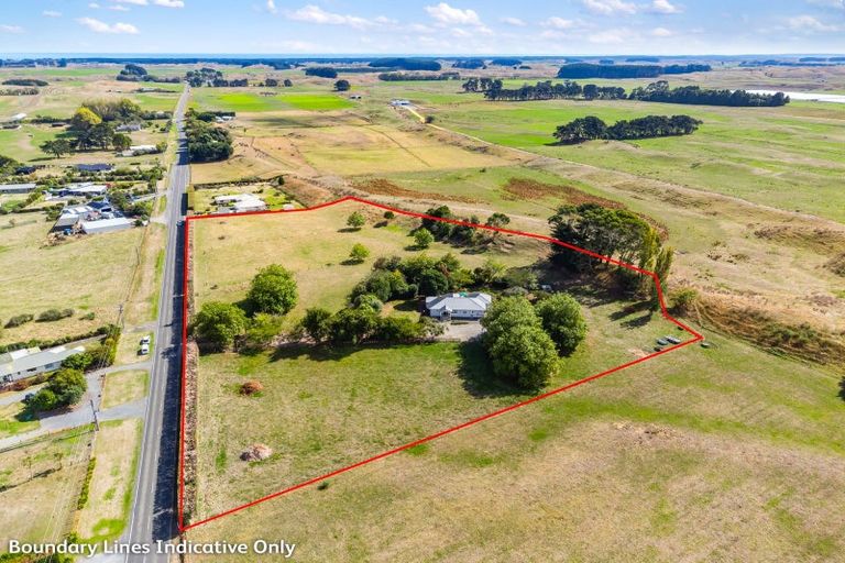 Photo of property in 42 Waitarere Beach Road, Waitarere, Levin, 5574