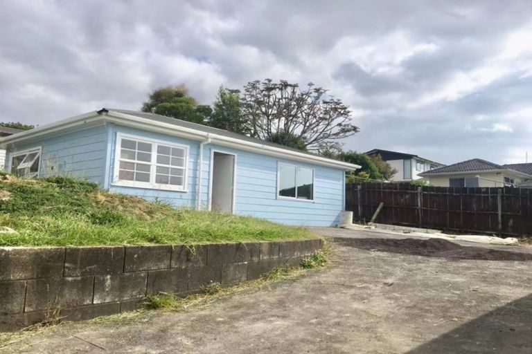 Photo of property in 10 Kereru Street, Henderson, Auckland, 0612