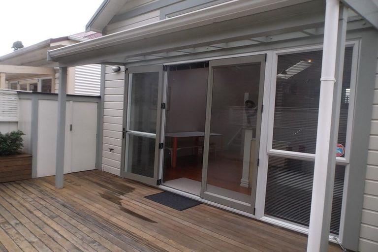 Photo of property in 153c Grant Road, Thorndon, Wellington, 6011