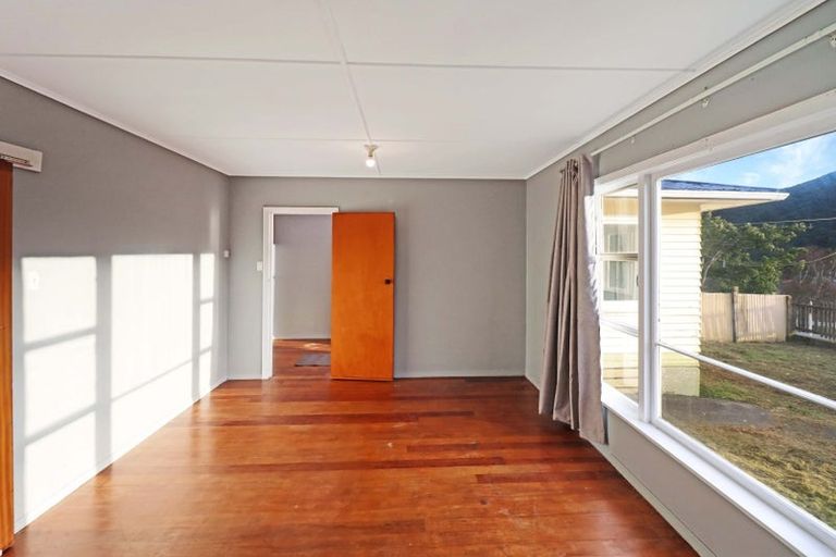 Photo of property in 79 Coast Road, Wainuiomata, Lower Hutt, 5014