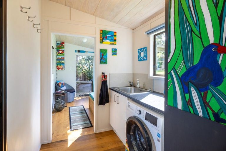 Photo of property in 6569 Pouto Road, Pouto, 0391