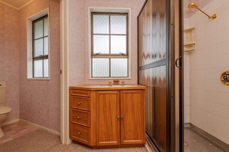 Photo of property in 83 Oroua Road, Kairanga, Palmerston North, 4475