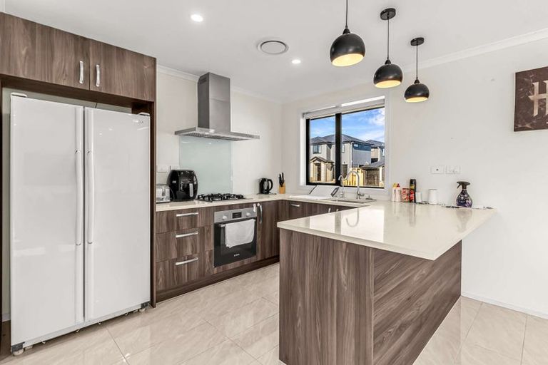 Photo of property in 28 Inuwai Street, Glenview, Hamilton, 3206