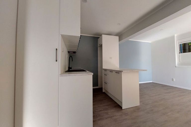 Photo of property in 5 Reynolds Place, Torbay, Auckland, 0630