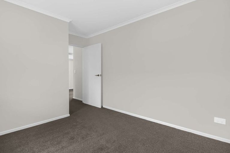 Photo of property in 90 Broadway Parade, Rolleston, 7615