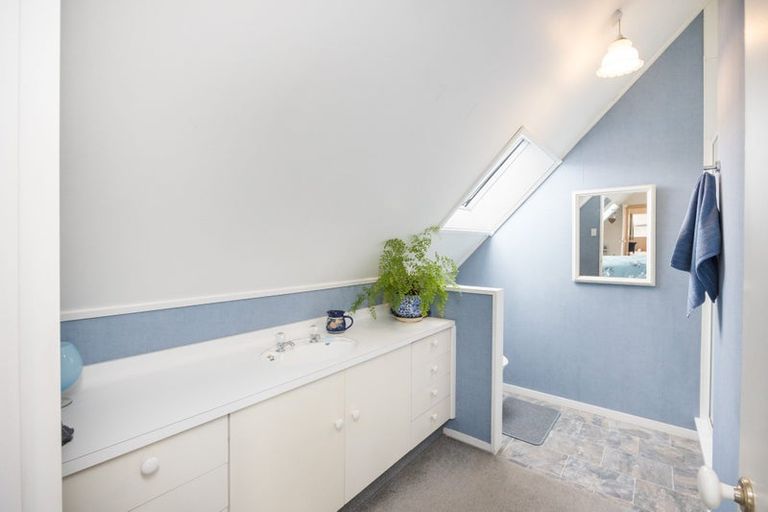 Photo of property in 104a Russell Street, Palmerston North, 4414