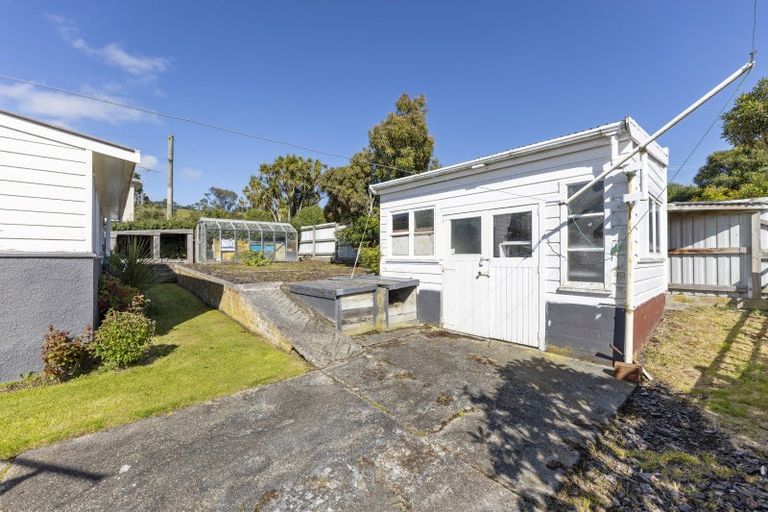 Photo of property in 102 Stevenson Avenue, Sawyers Bay, Port Chalmers, 9023