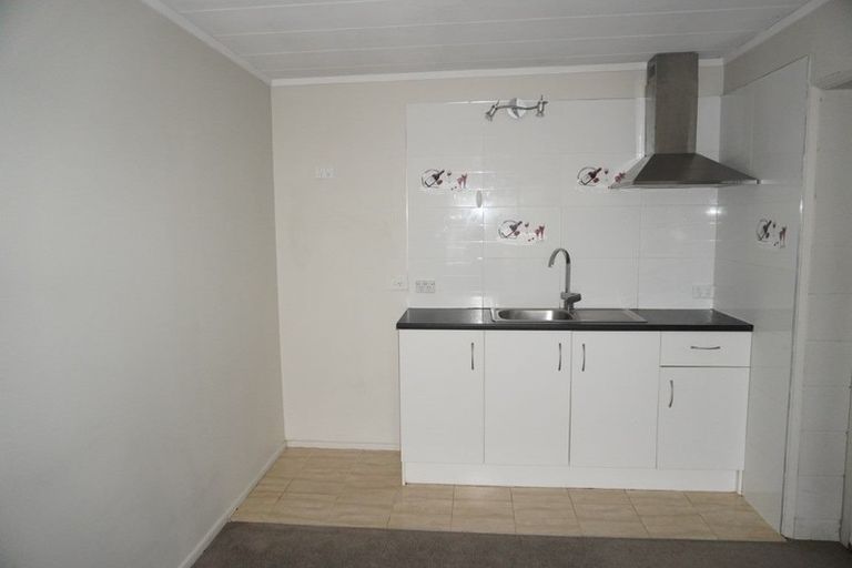 Photo of property in 4 Ondine Place, Glenfield, Auckland, 0629