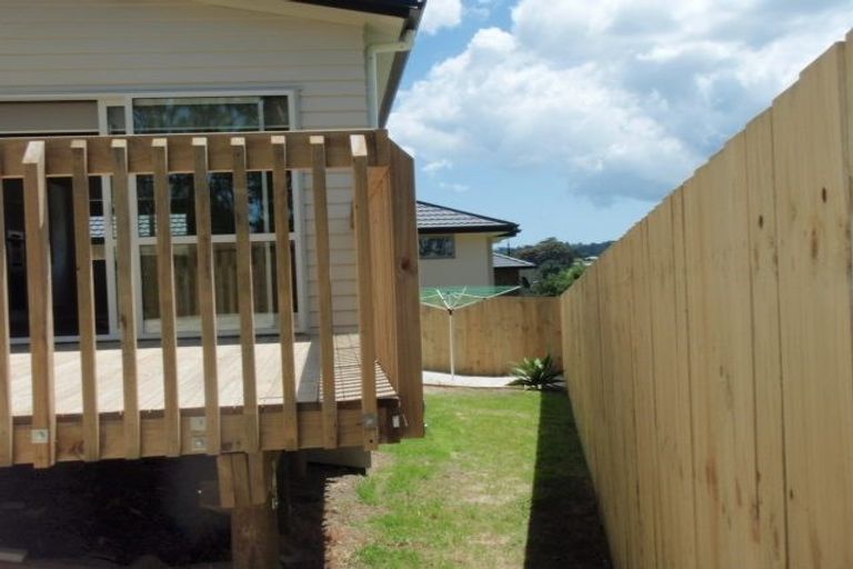 Photo of property in 85 Tiriwa Drive, Massey, Auckland, 0614