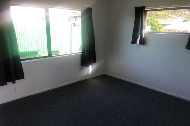 Photo of property in 56a Piko Street, Titahi Bay, Porirua, 5022