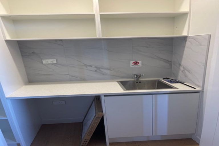 Photo of property in 77 Taukahiwi Road, Pukekohe, 2120