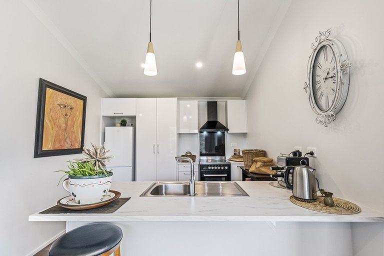 Photo of property in 22 Holben Parade, Foxton Beach, Foxton, 4815