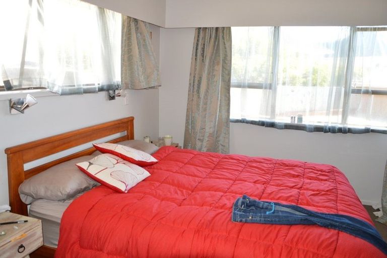 Photo of property in 1/61 Forrest Hill Road, Milford, Auckland, 0620