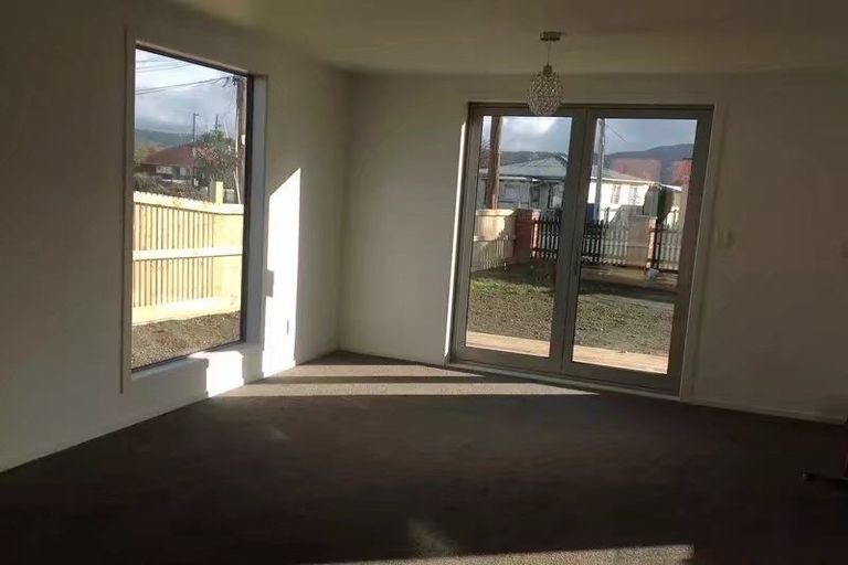 Photo of property in 4/50 Elizabeth Street, Moera, Lower Hutt, 5010