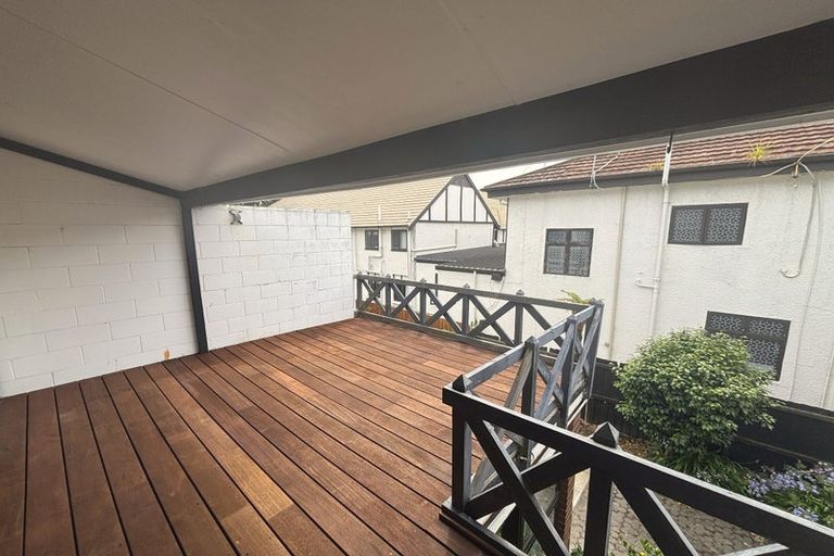 Photo of property in 4/7 Holly Road, Merivale, Christchurch, 8014
