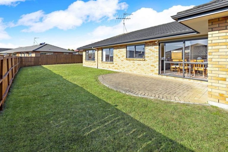 Photo of property in 17 Skelton Avenue, Randwick Park, Auckland, 2105