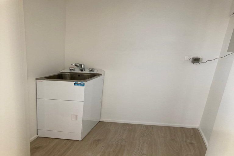 Photo of property in 10 Gulliver Place, Conifer Grove, Takanini, 2112