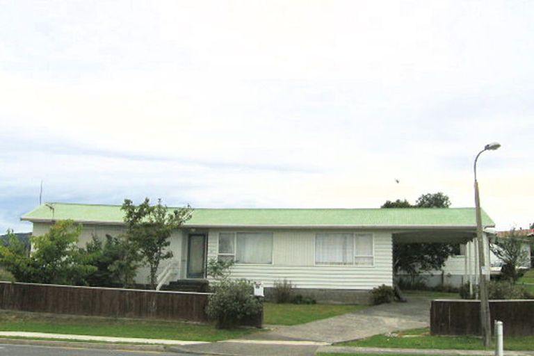 Photo of property in 126 Norana Road, Timberlea, Upper Hutt, 5018