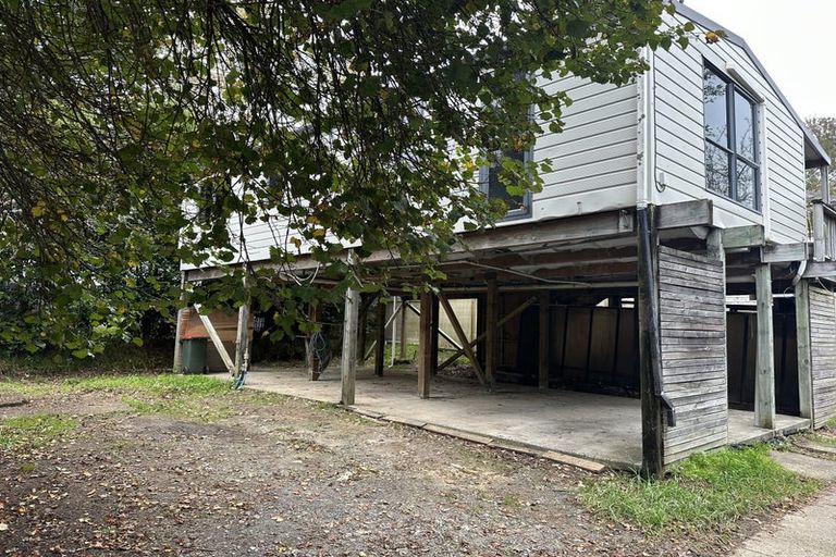 Photo of property in 188 Lake Road, Northcote, Auckland, 0627