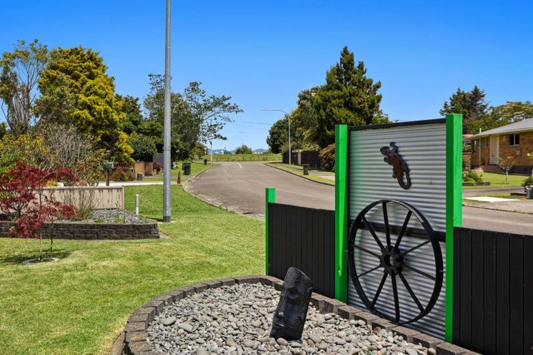 Photo of property in 5 Konini Place, Edgecumbe, 3120