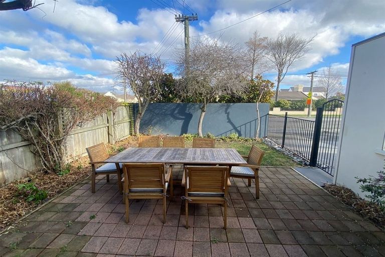 Photo of property in 42 Somme Street, St Albans, Christchurch, 8014