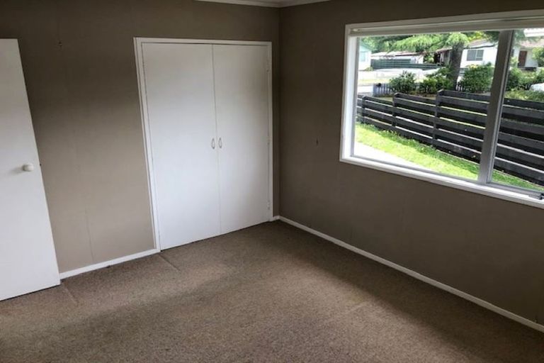 Photo of property in 12 Lipton Grove, Opaheke, Papakura, 2113