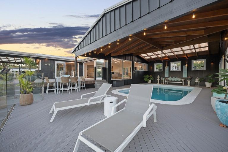 Photo of property in 240 Mill Flat Road, Riverhead, 0793