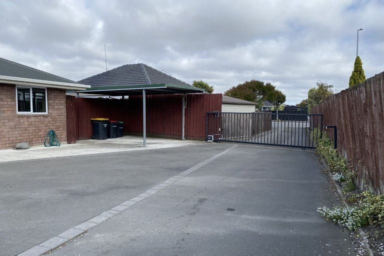 Photo of property in 292a Wainoni Road, Avondale, Christchurch, 8061