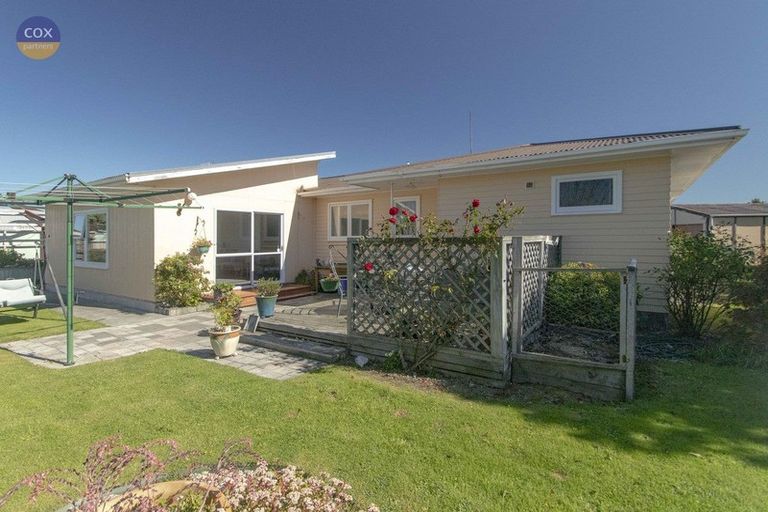 Photo of property in 28 Mcgregor Avenue, Pirimai, Napier, 4112