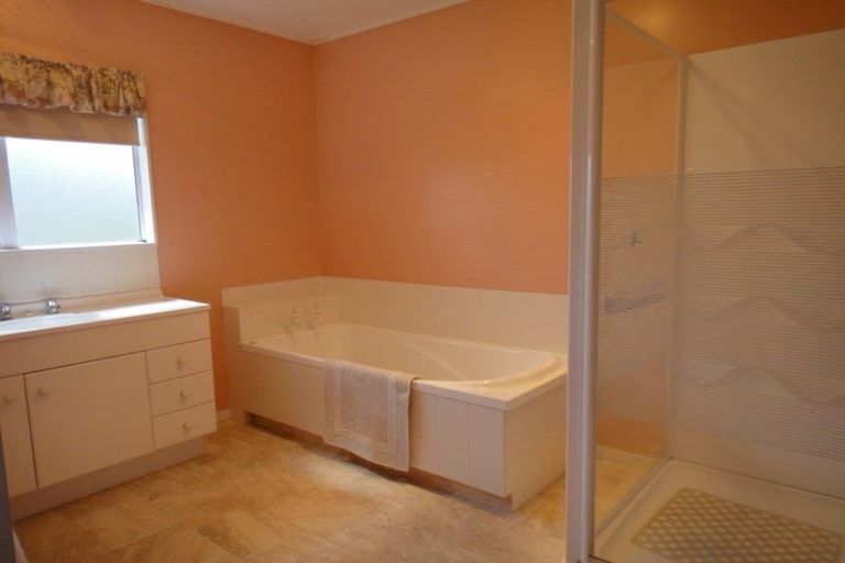 Photo of property in 42a Marsden Point Road, Ruakaka, 0116