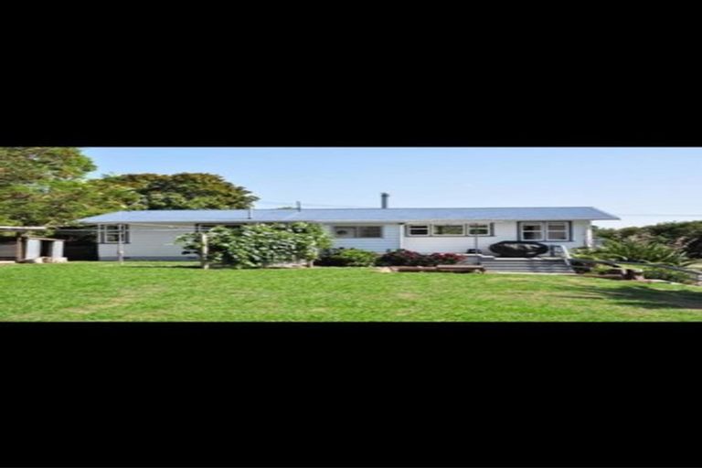 Photo of property in 39 Honore Drive, Linton, Palmerston North, 4472