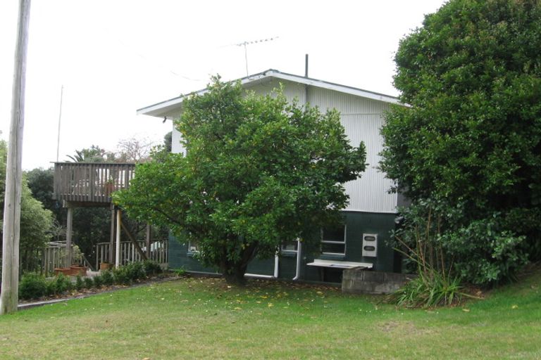 Photo of property in 101 Pa Road, Hahei, Whitianga, 3591