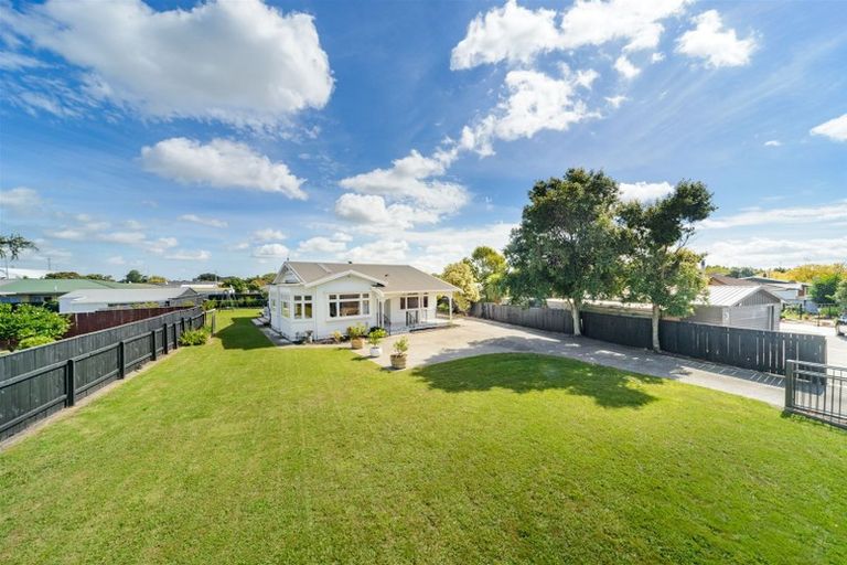 Photo of property in 2 Alma Place, Milson, Palmerston North, 4414
